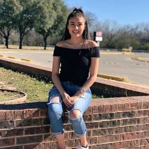 Meet your Posher, Destiny